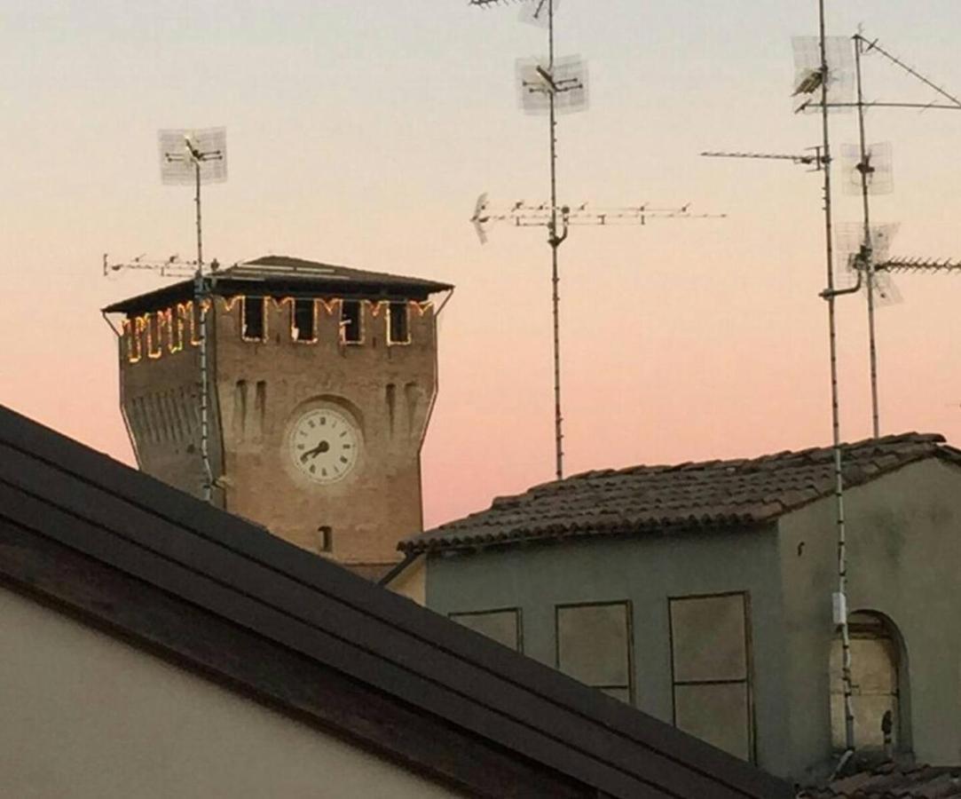 La Casa Sulle Mura Montecchio Emilia Eksteriør billede